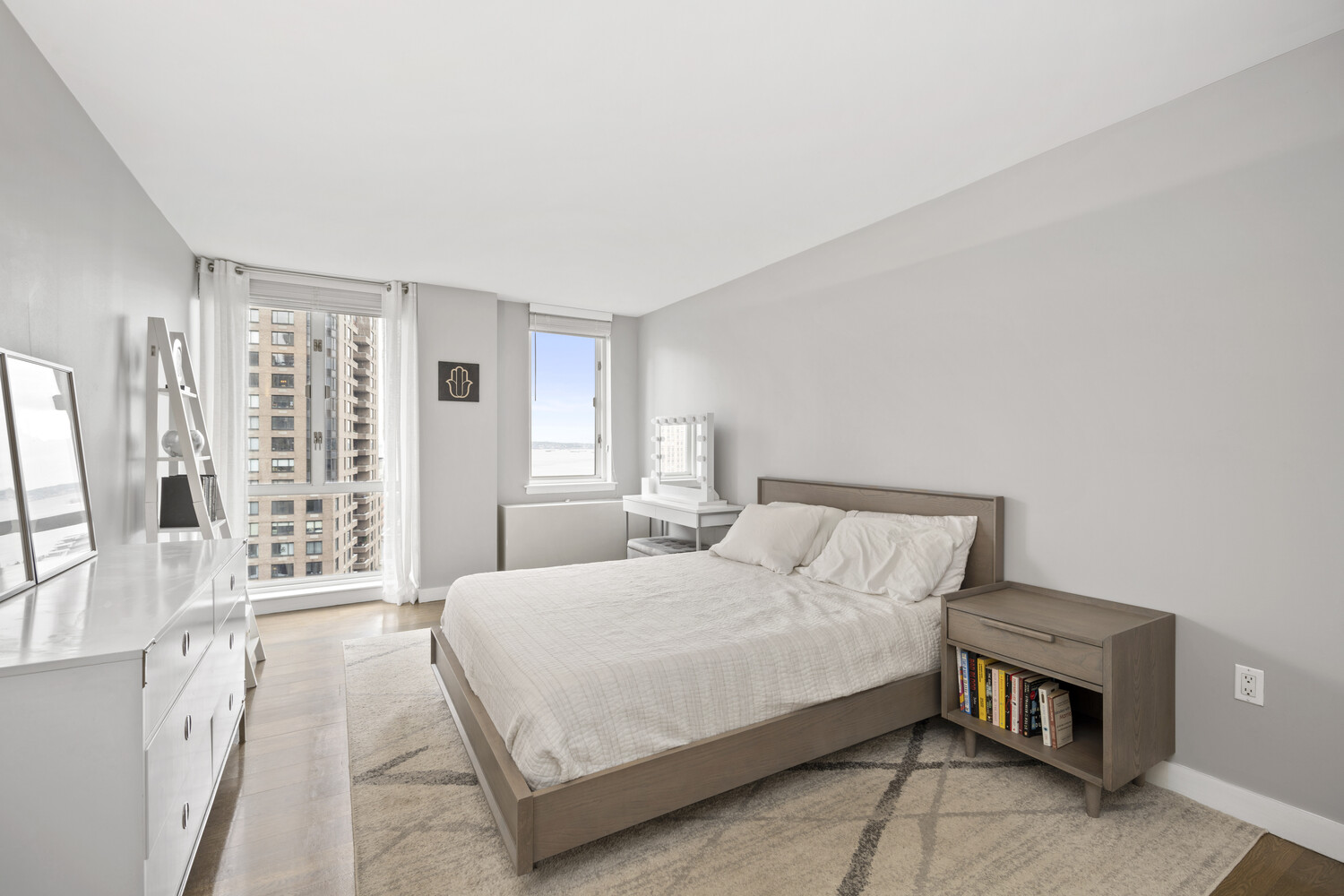 225 Rector Place 19E Battery Park City New York NY 10280