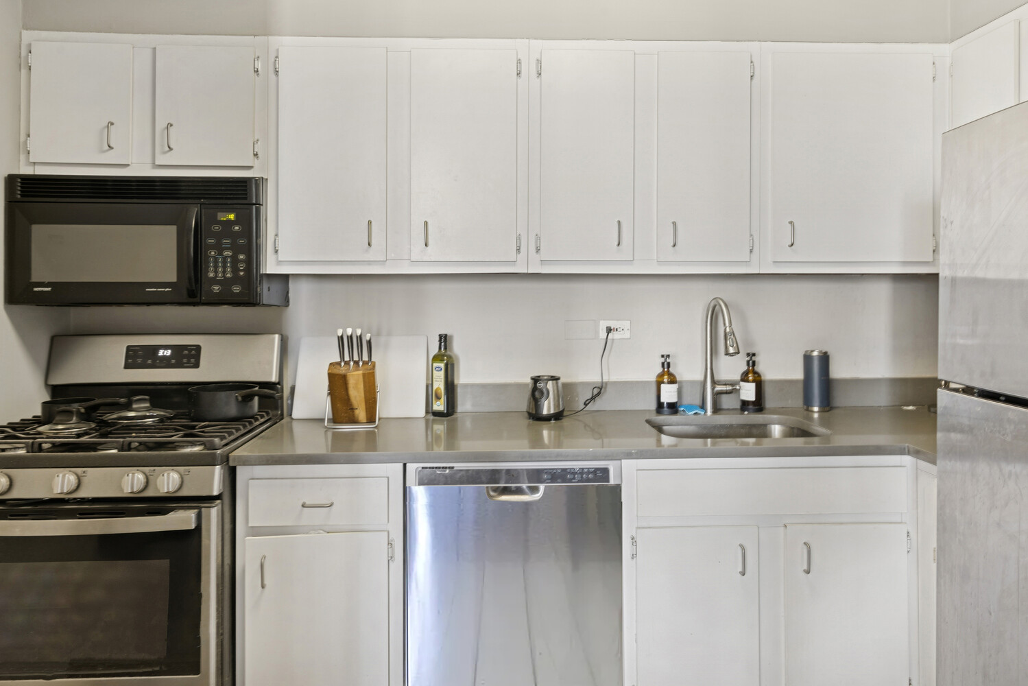 333 East 45th Street 31C Turtle Bay New York NY 10017