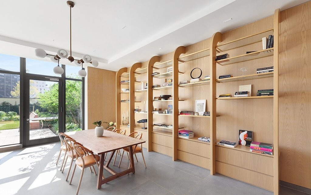 22-18 Jackson Avenue 608 Court Square Queens NY 11101