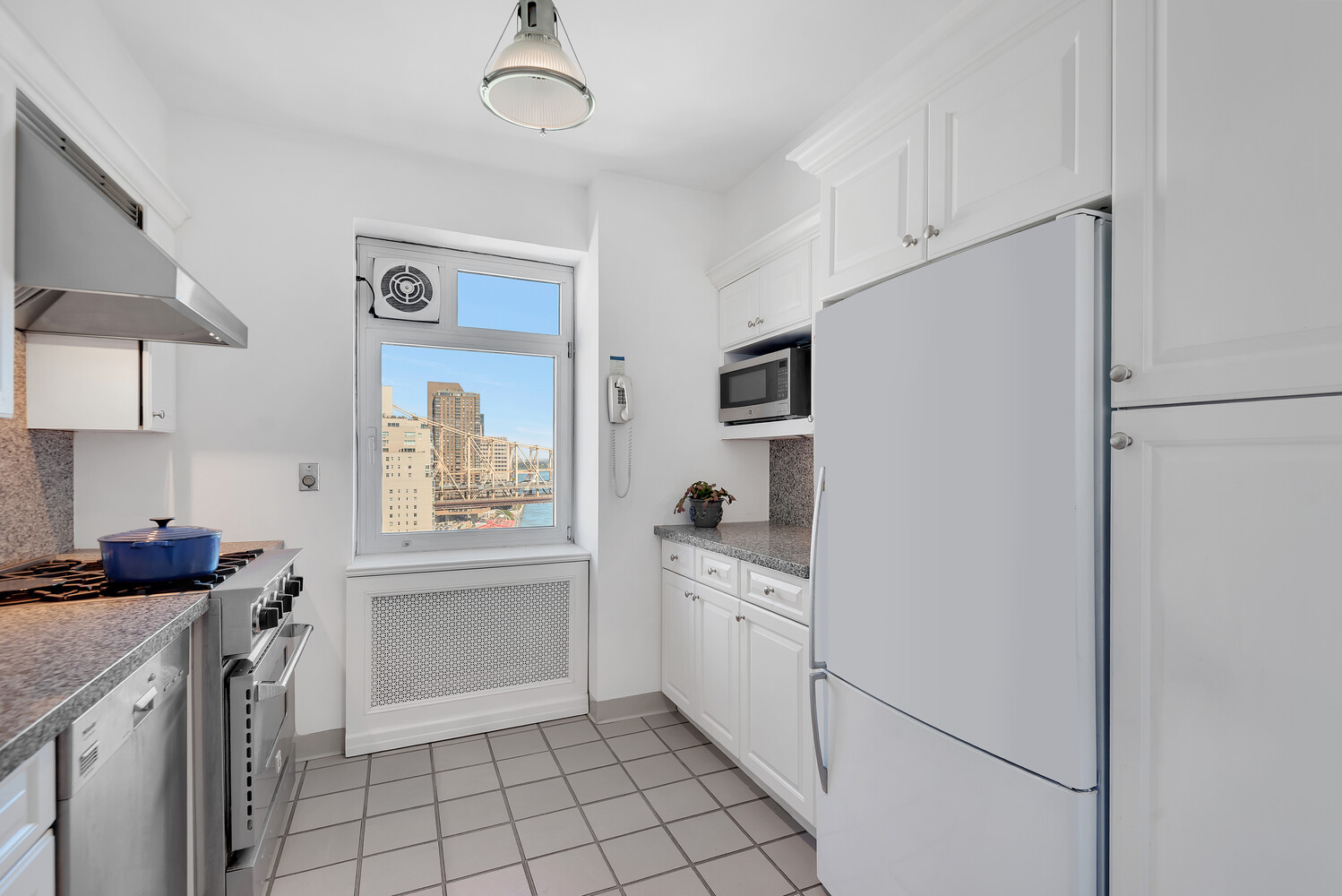 25 Sutton Place South 19E Sutton Place New York NY 10022