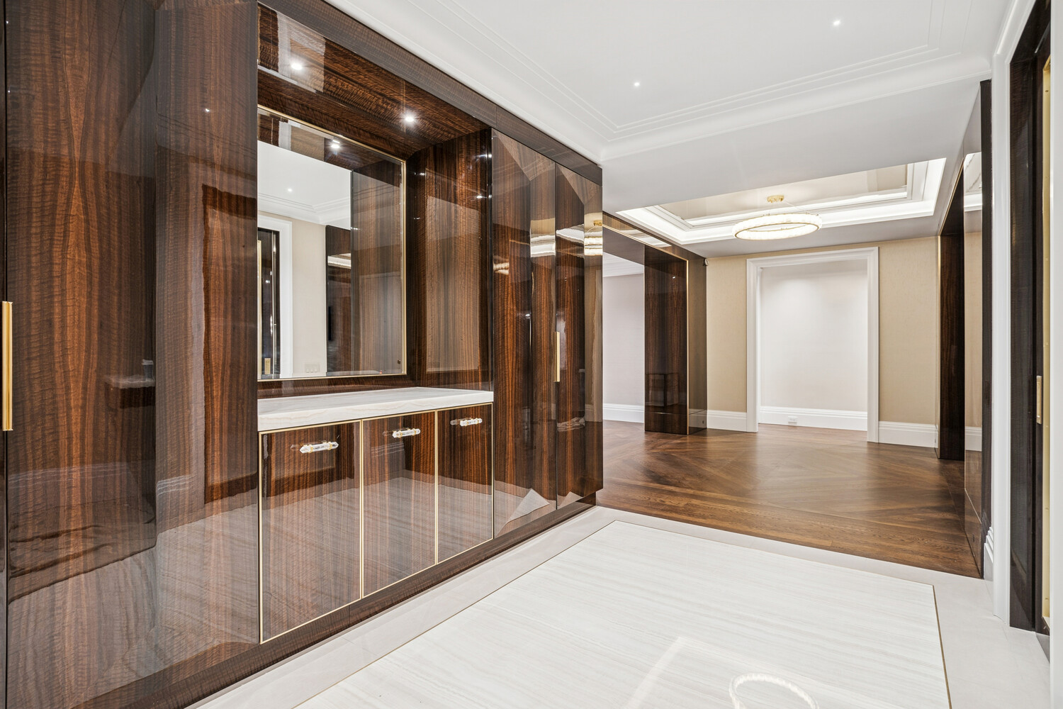 923 Fifth Avenue Upper East Side New York NY 10021