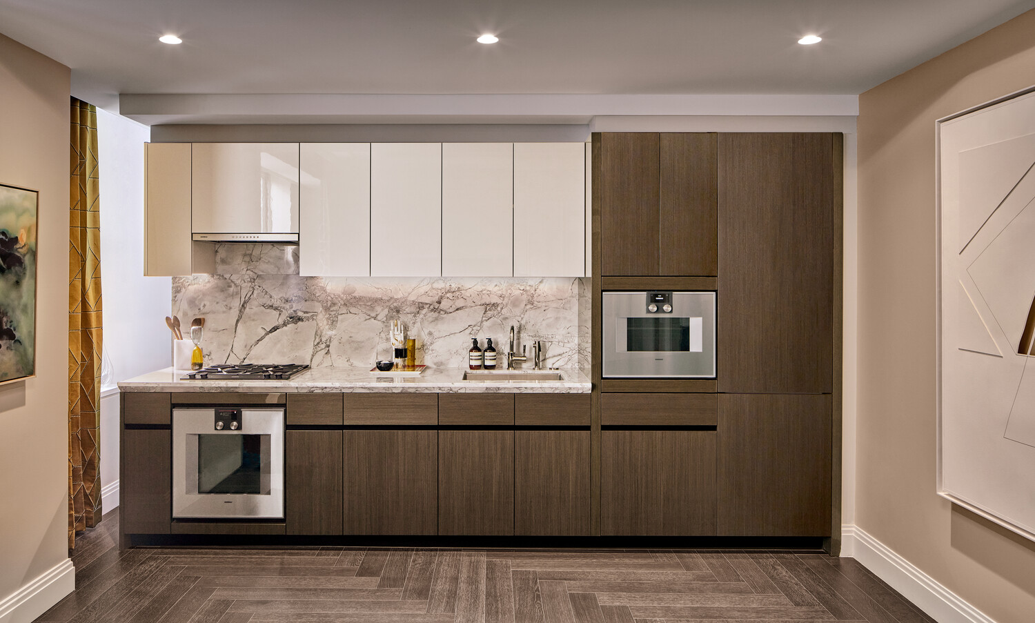 100 East 50th Street 2807 Midtown East New York NY 10022