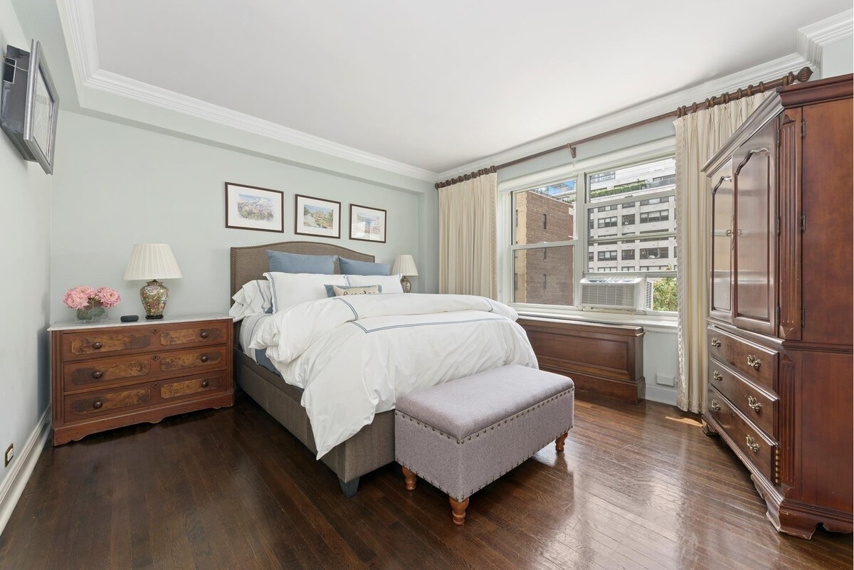 400 East 52nd Street 8G Beekman Place New York NY 10022