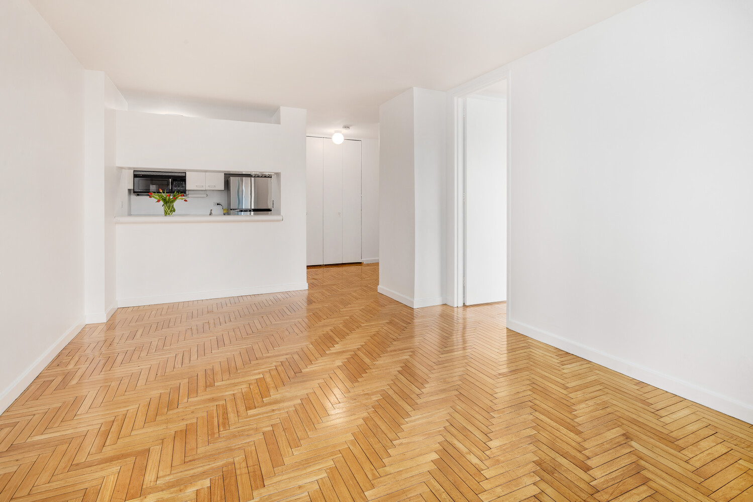 401 East 84th Street 5D Upper East Side New York NY 10028