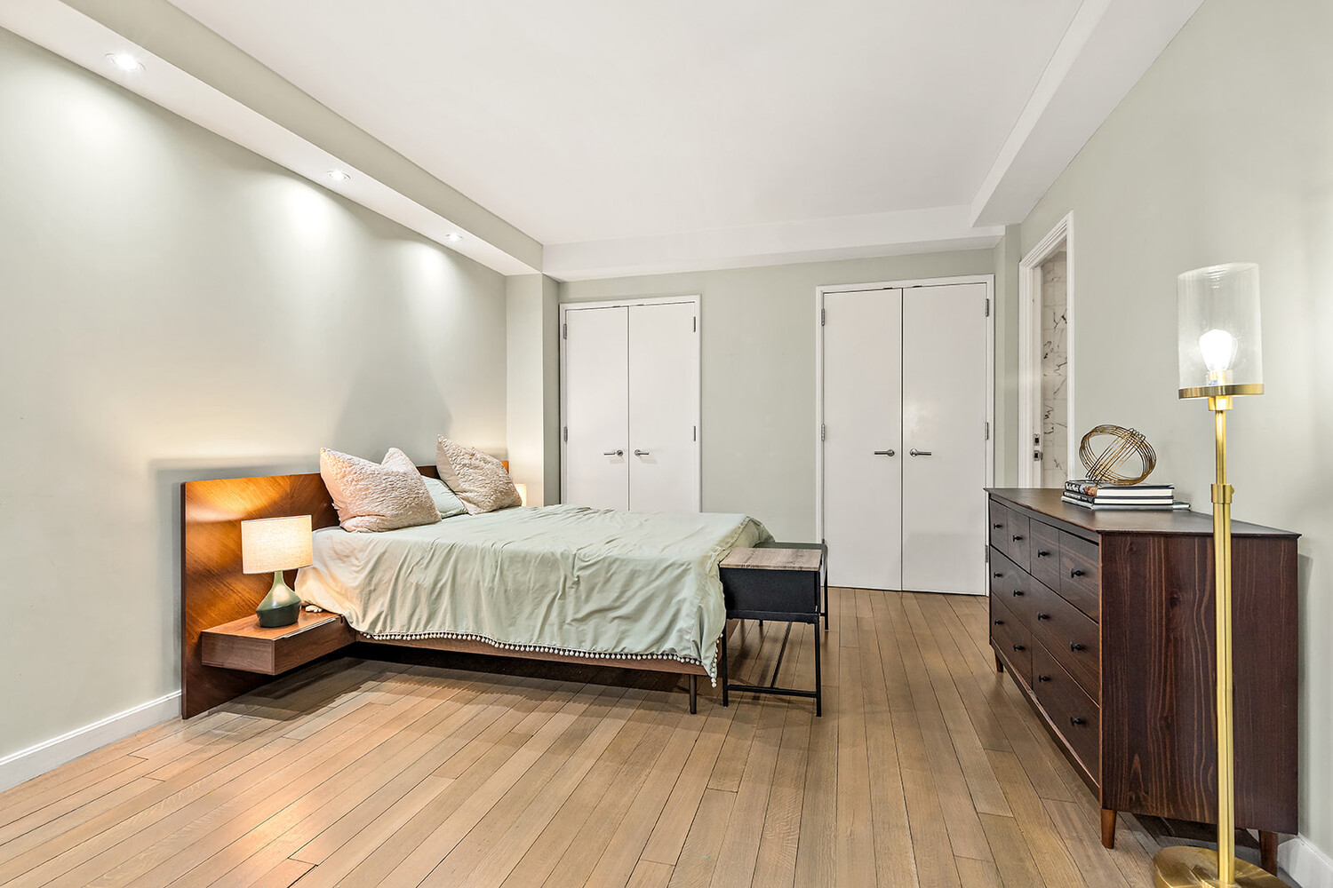 100 West 58th Street 8A Midtown West New York NY 10019