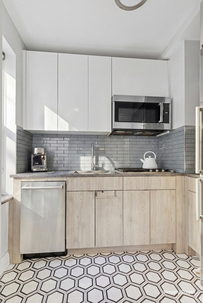 400 East 52nd Street 4B Beekman Place New York NY 10022