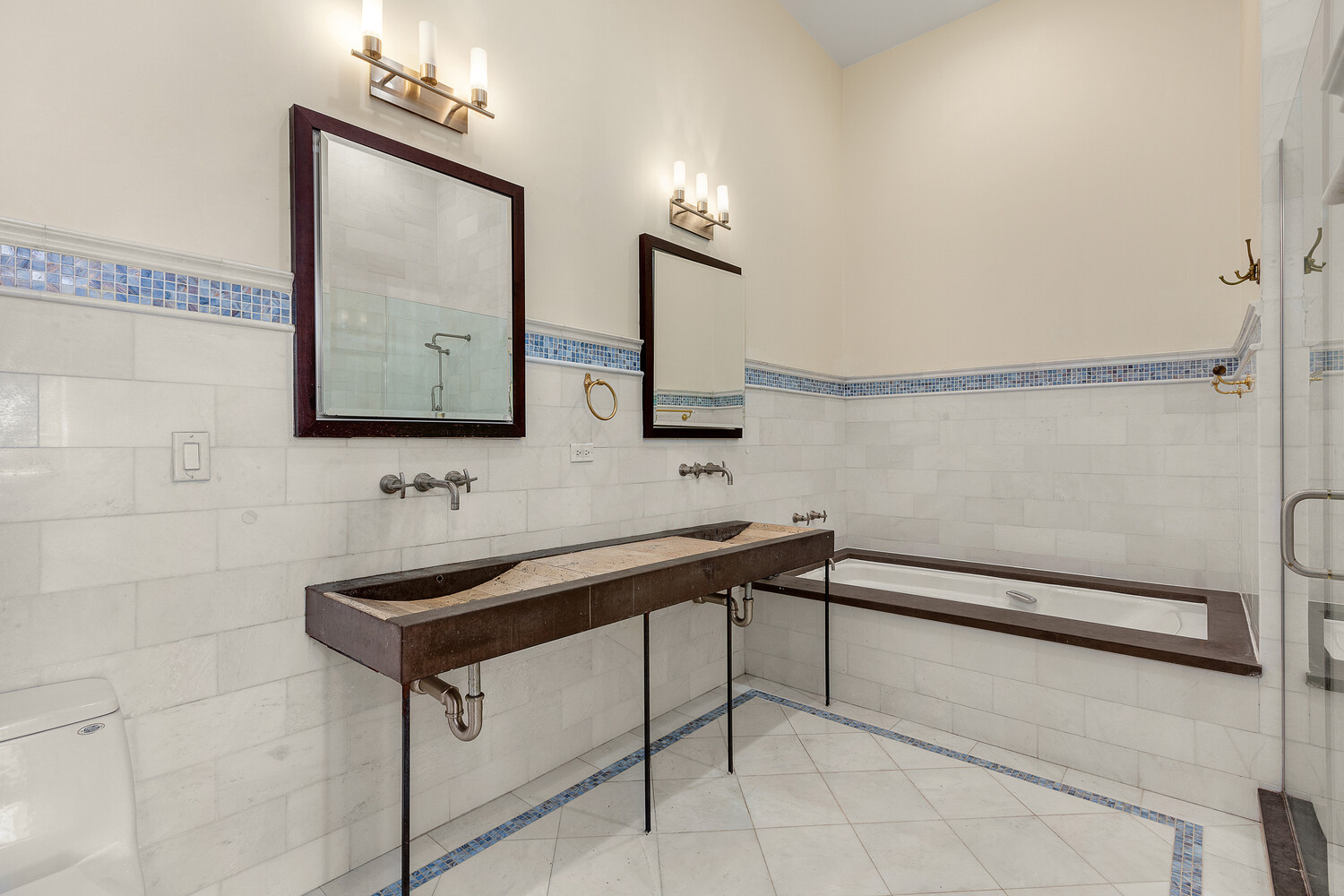 85 North 3rd Street 510 Williamsburg Brooklyn NY 11249