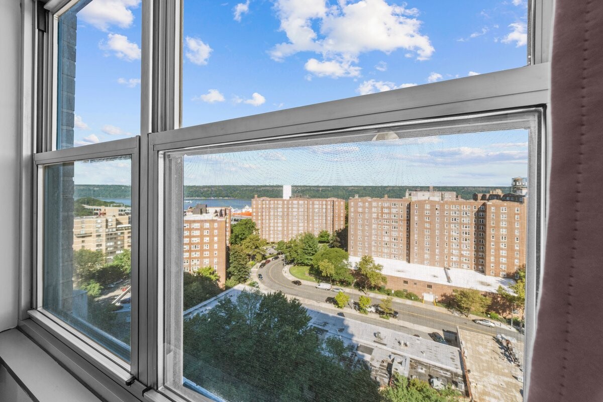 555 Kappock Street 19F Spuyten Duyvil Bronx NY 10463
