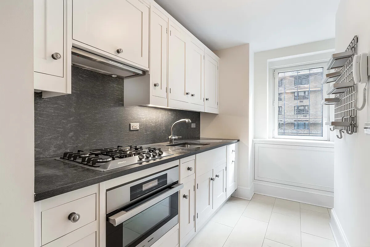 530 Park Avenue 5C Upper East Side New York NY 10065