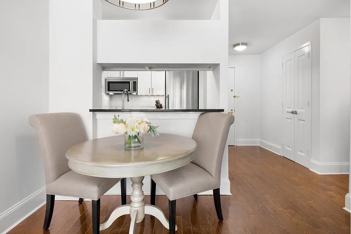 300 East 64th Street 6E Upper East Side New York NY 10065