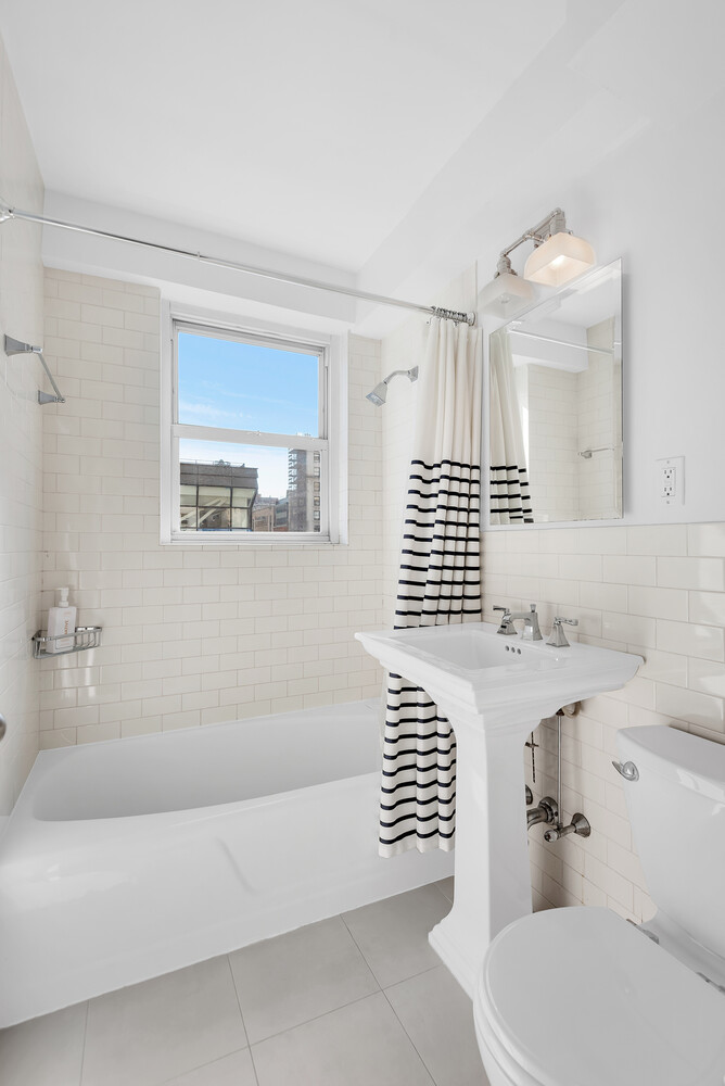 69 Fifth Avenue 8G Flatiron District New York NY 10003