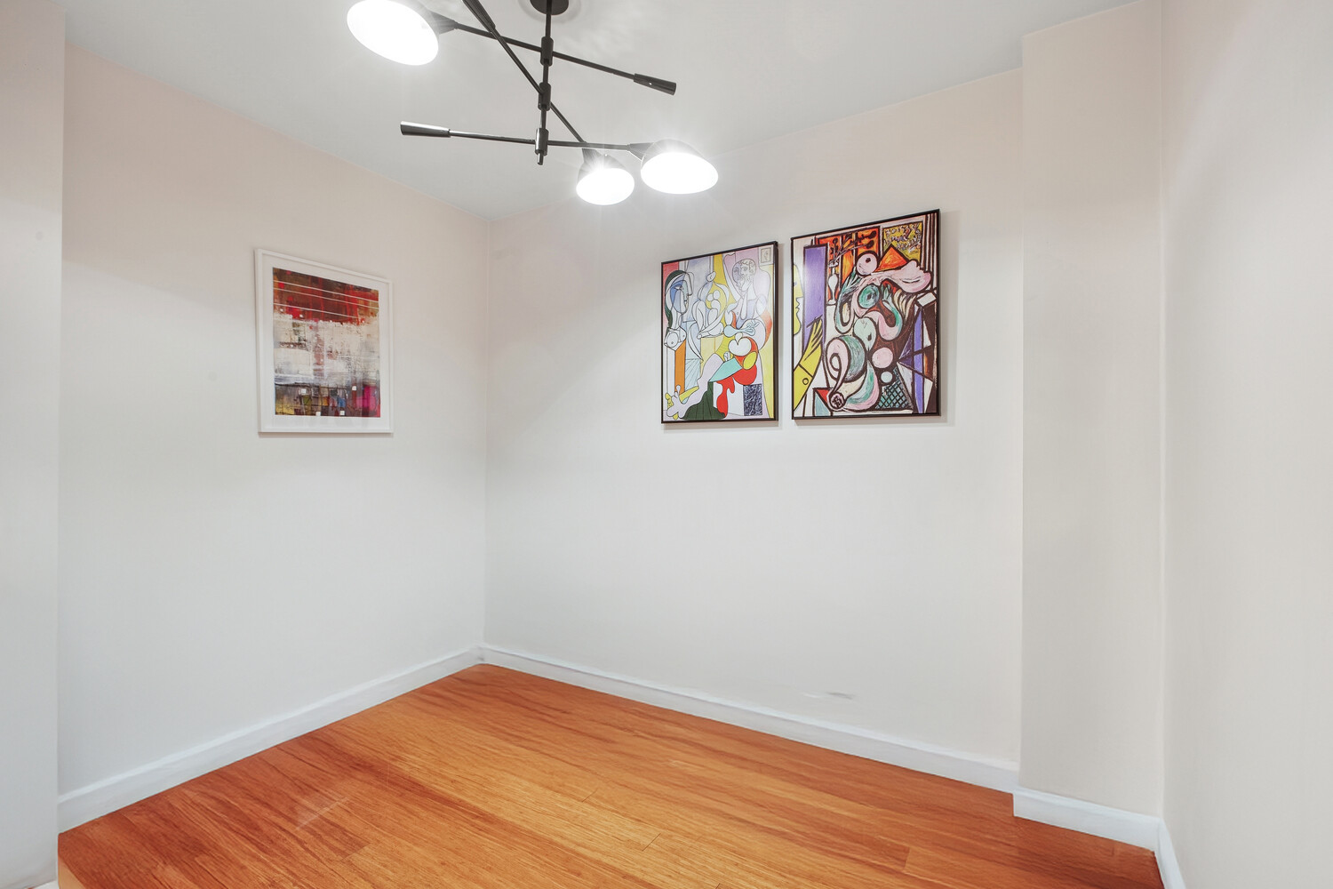 305 West 16th Street 3D Chelsea New York NY 10011