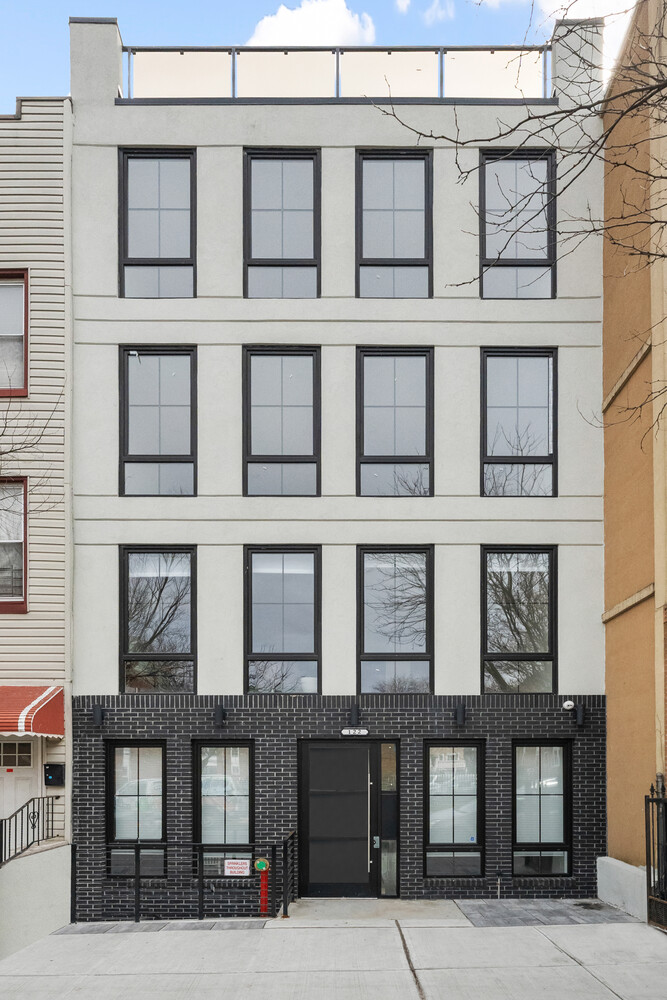 122 Palmetto Street 1L Bushwick Brooklyn NY 11221