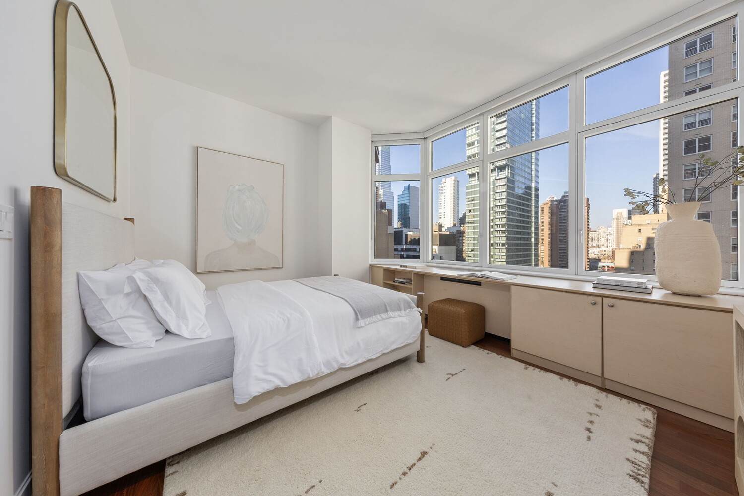 300 East 55th Street 17B Sutton Place New York NY 10022