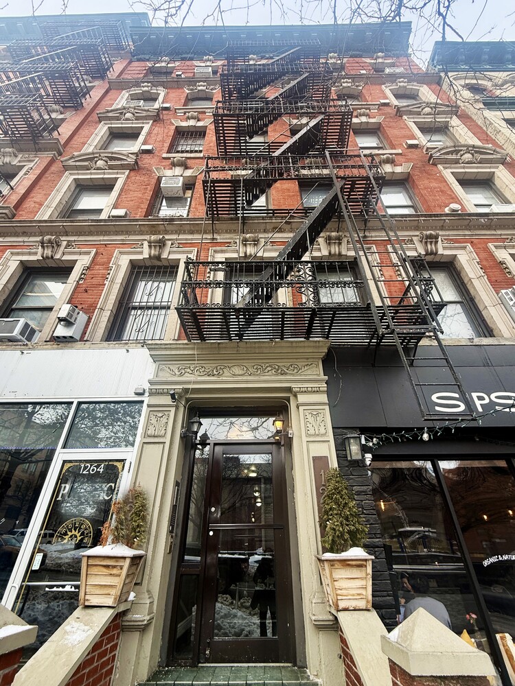 1264 Amsterdam Avenue 3D Morningside Heights New York NY 10027