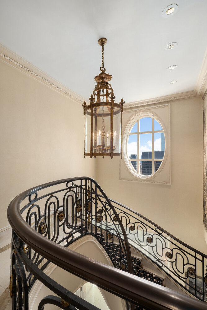 15 West 53rd Street Midtown West New York NY 10019