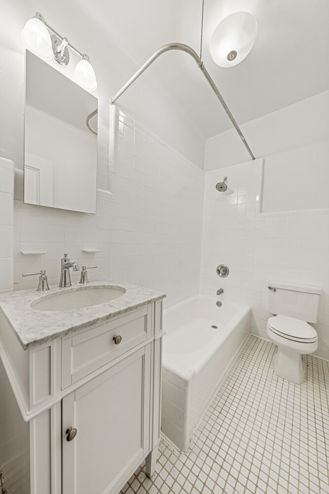 2109 Broadway 979 Upper West Side New York NY 10023