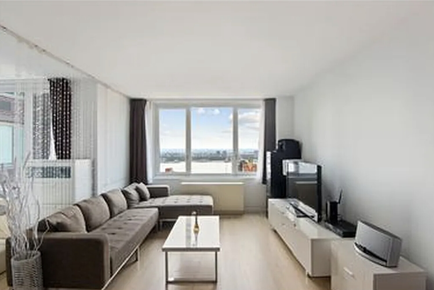 322 West 57th Street 48F Clinton New York NY 10019