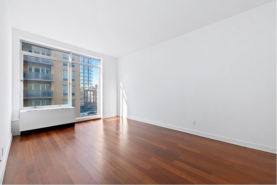 41-17 Crescent Street Long Island City Queens NY 11101