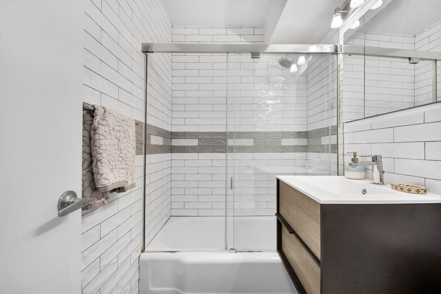 145 East 15th Street 7E Gramercy Park New York NY 10003