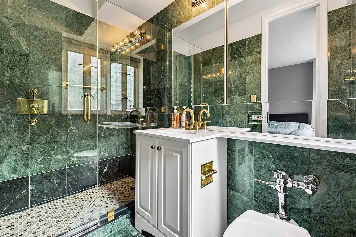 166 East 63rd Street Upper East Side New York NY 10065