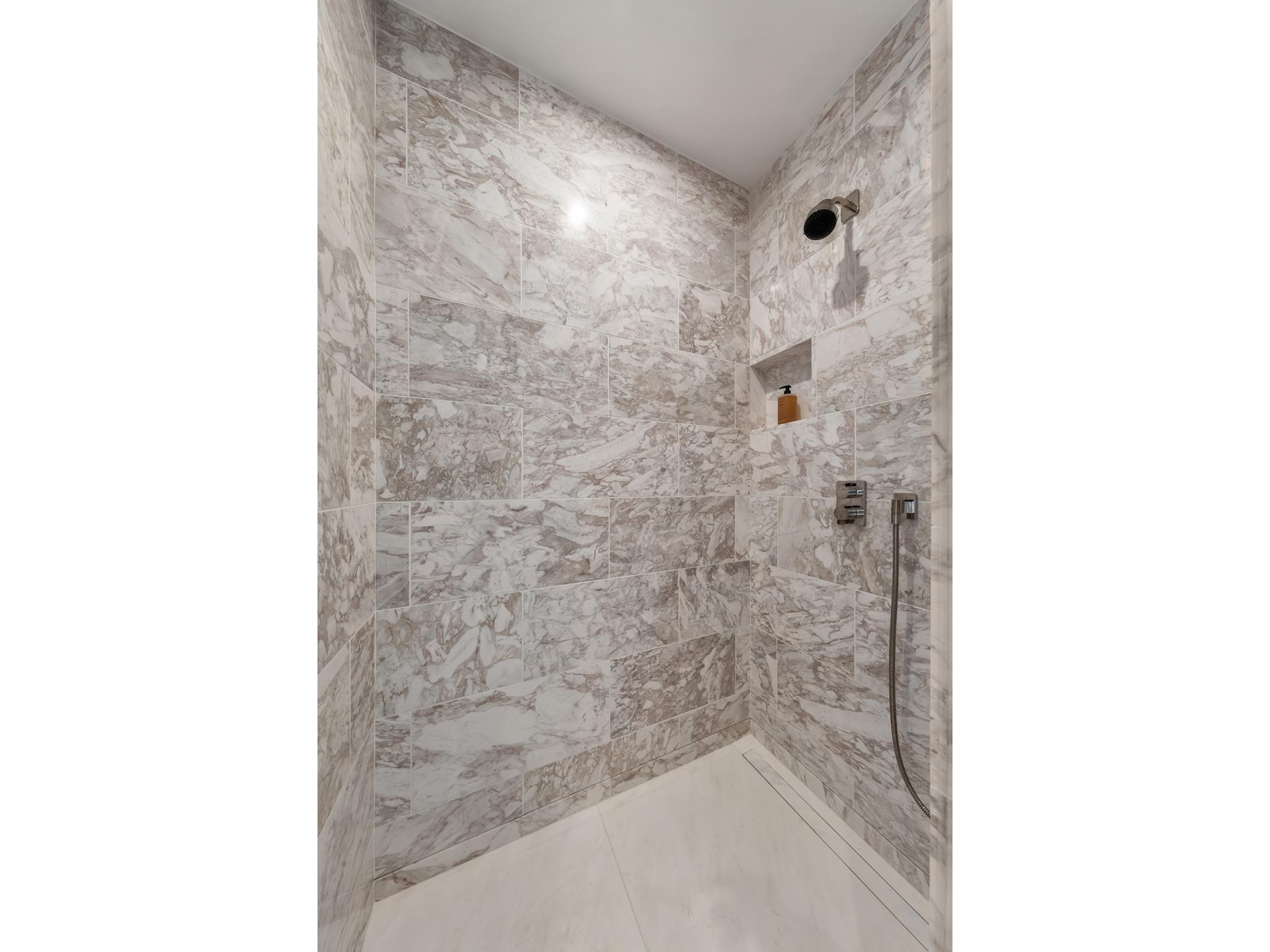 138 East 50th Street 26A Turtle Bay New York NY 10022