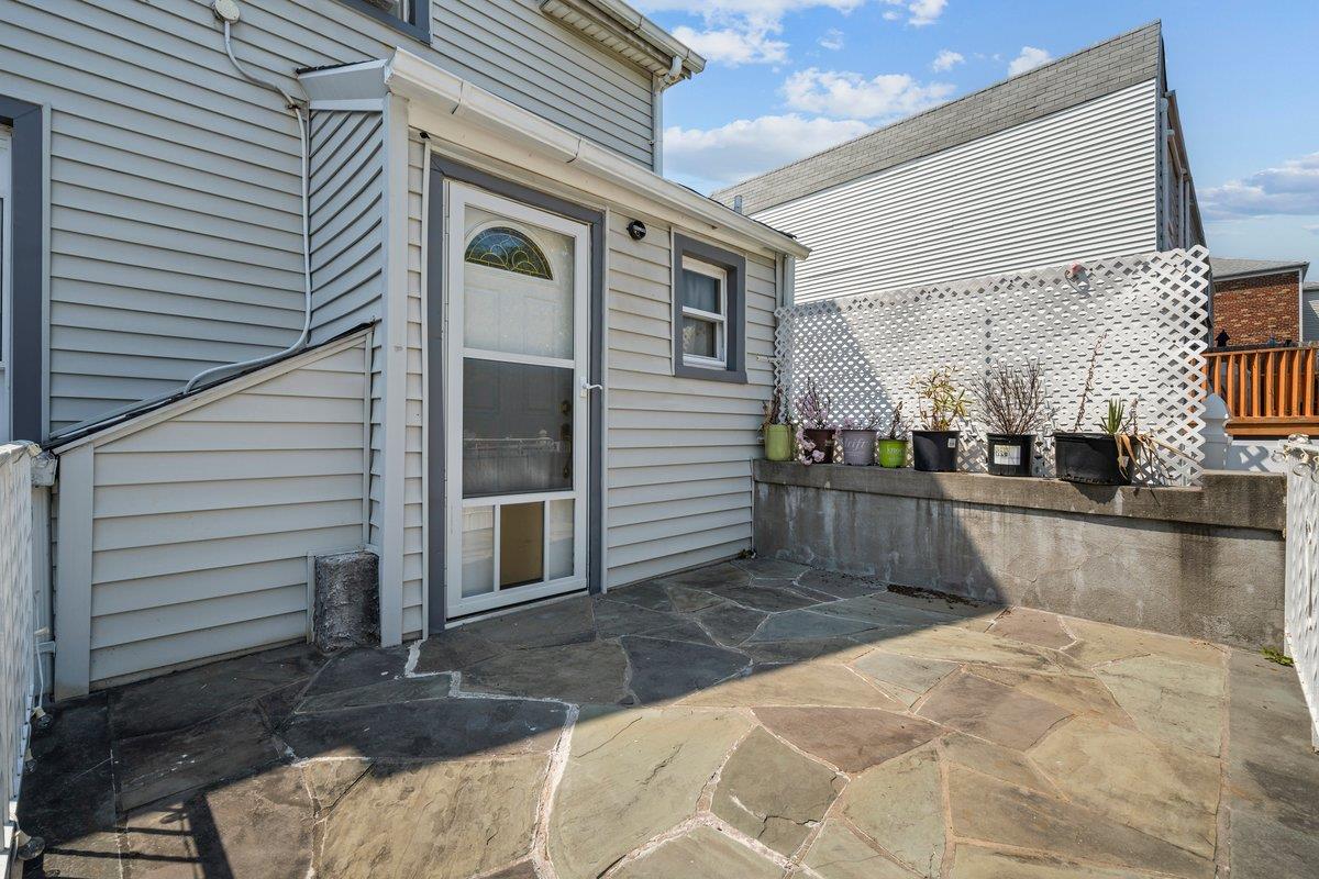 916 Clarence Avenue Throgs Neck Bronx NY 10465