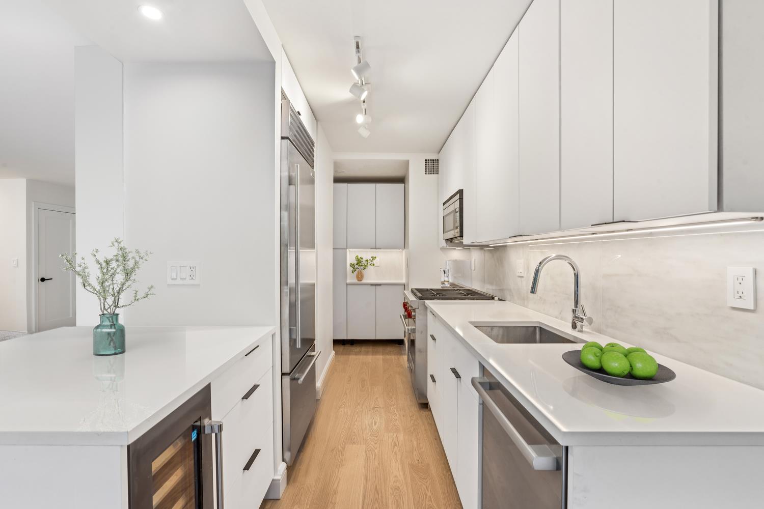 142 West End Avenue Lincoln Square New York NY 10023
