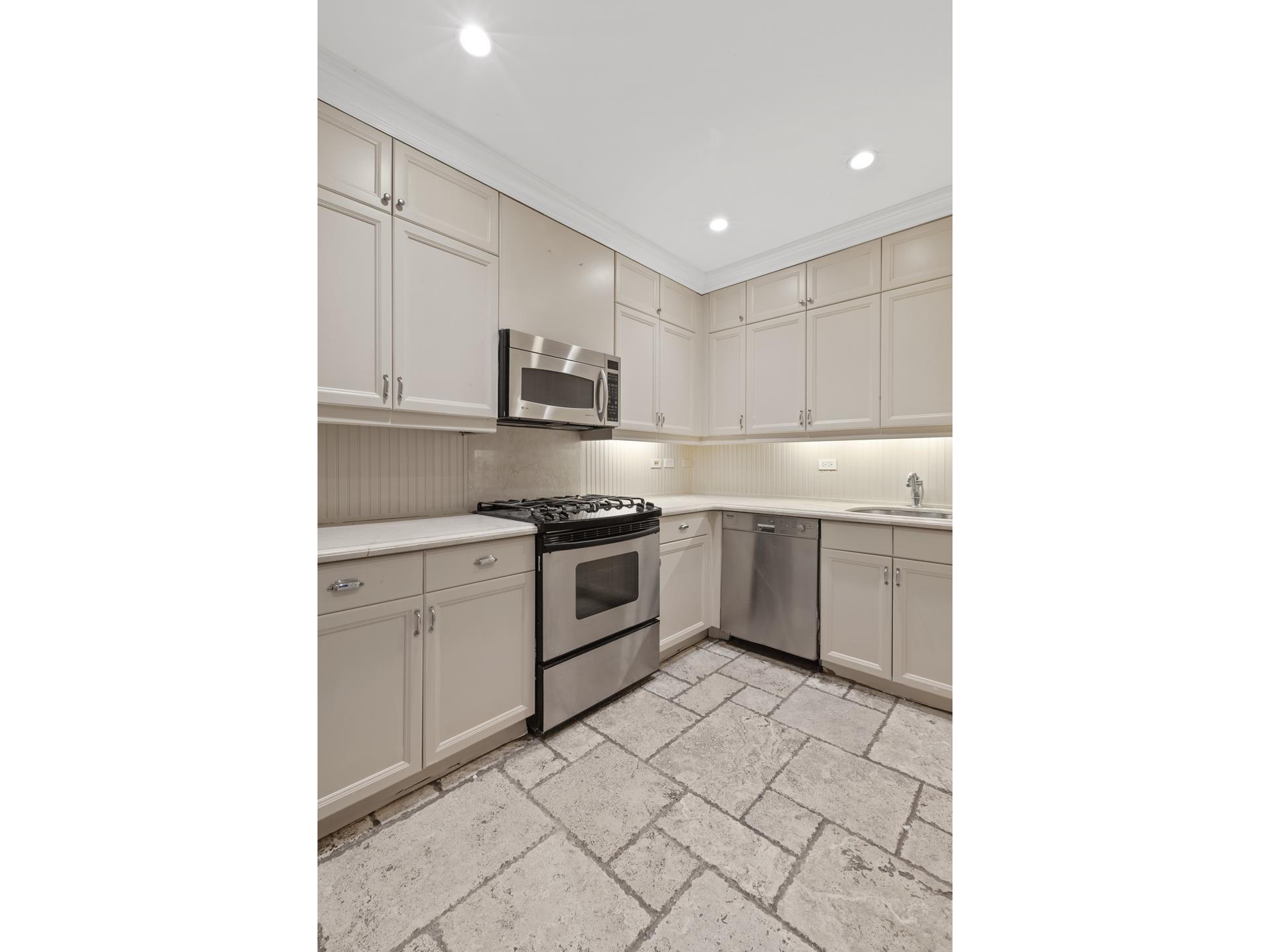 444 East 57th Street 1A Sutton Place New York NY 10022