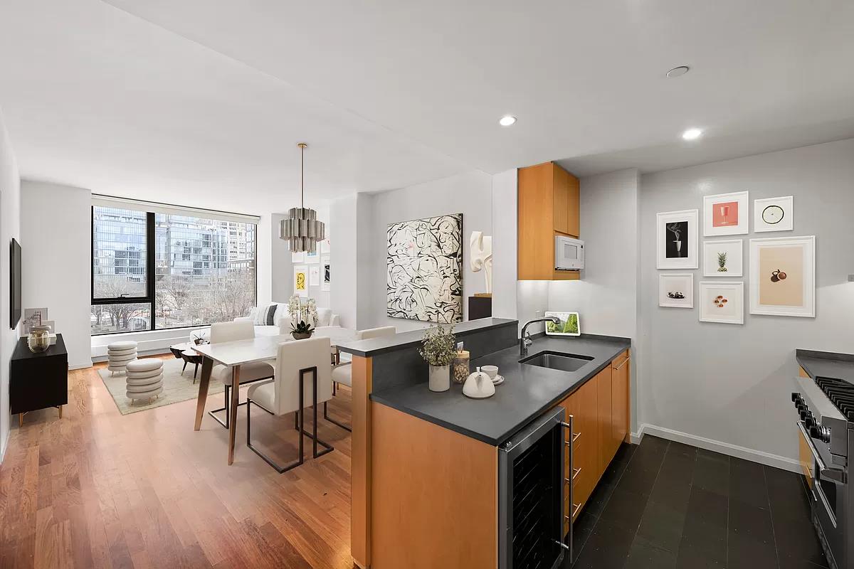 255 Hudson Street 5AW Soho New York NY 10013