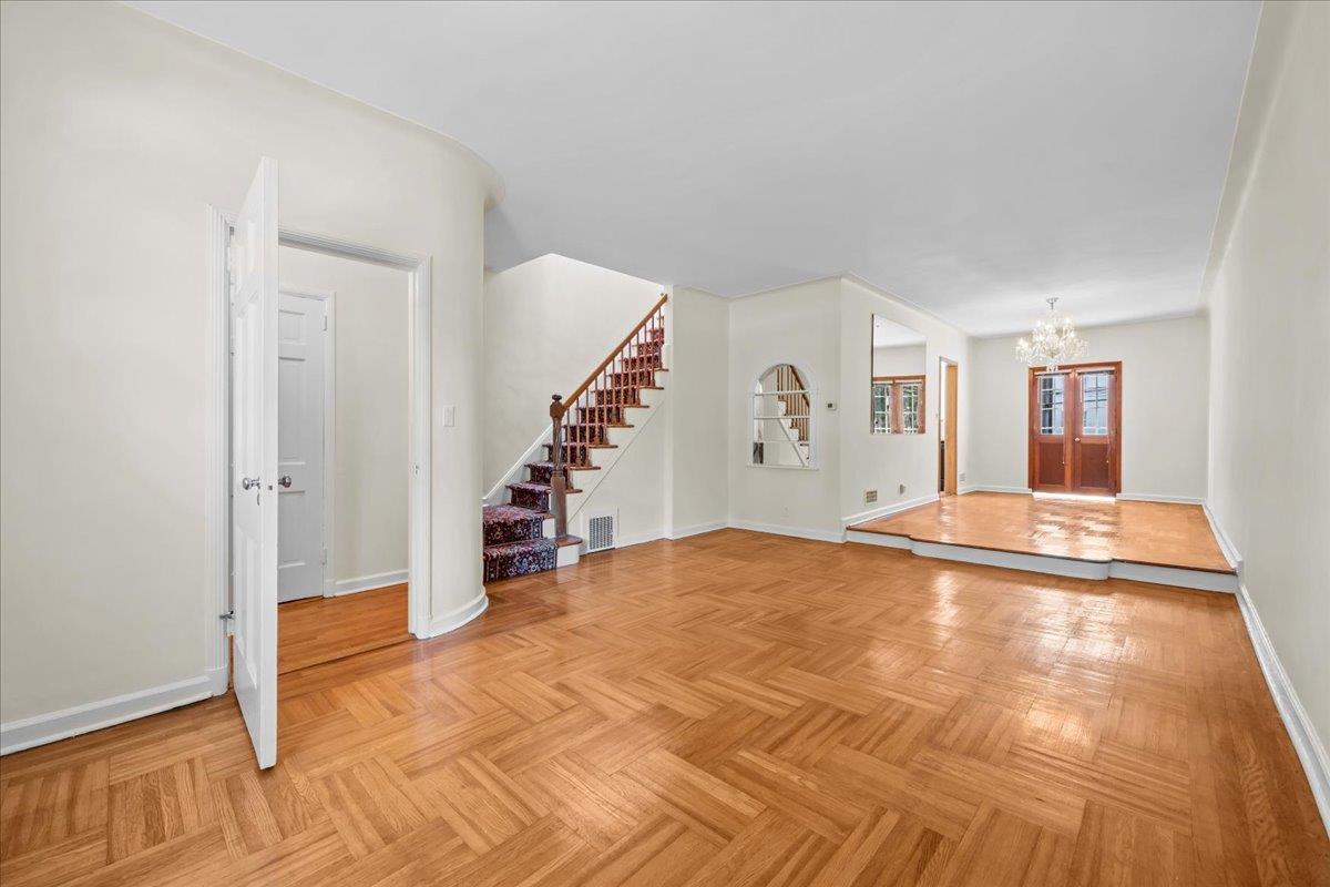 140 Van Cortlandt Park South Kingsbridge Bronx NY 10463