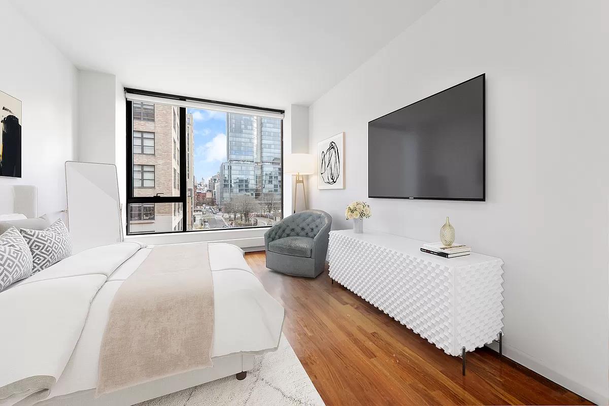 255 Hudson Street 5AW Soho New York NY 10013
