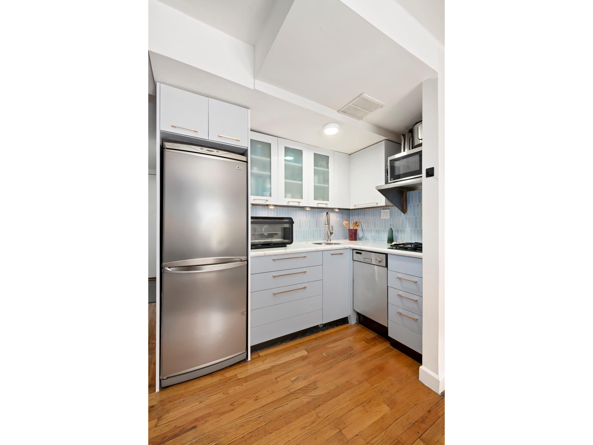 160 East 26th Street Kips Bay New York NY 10010