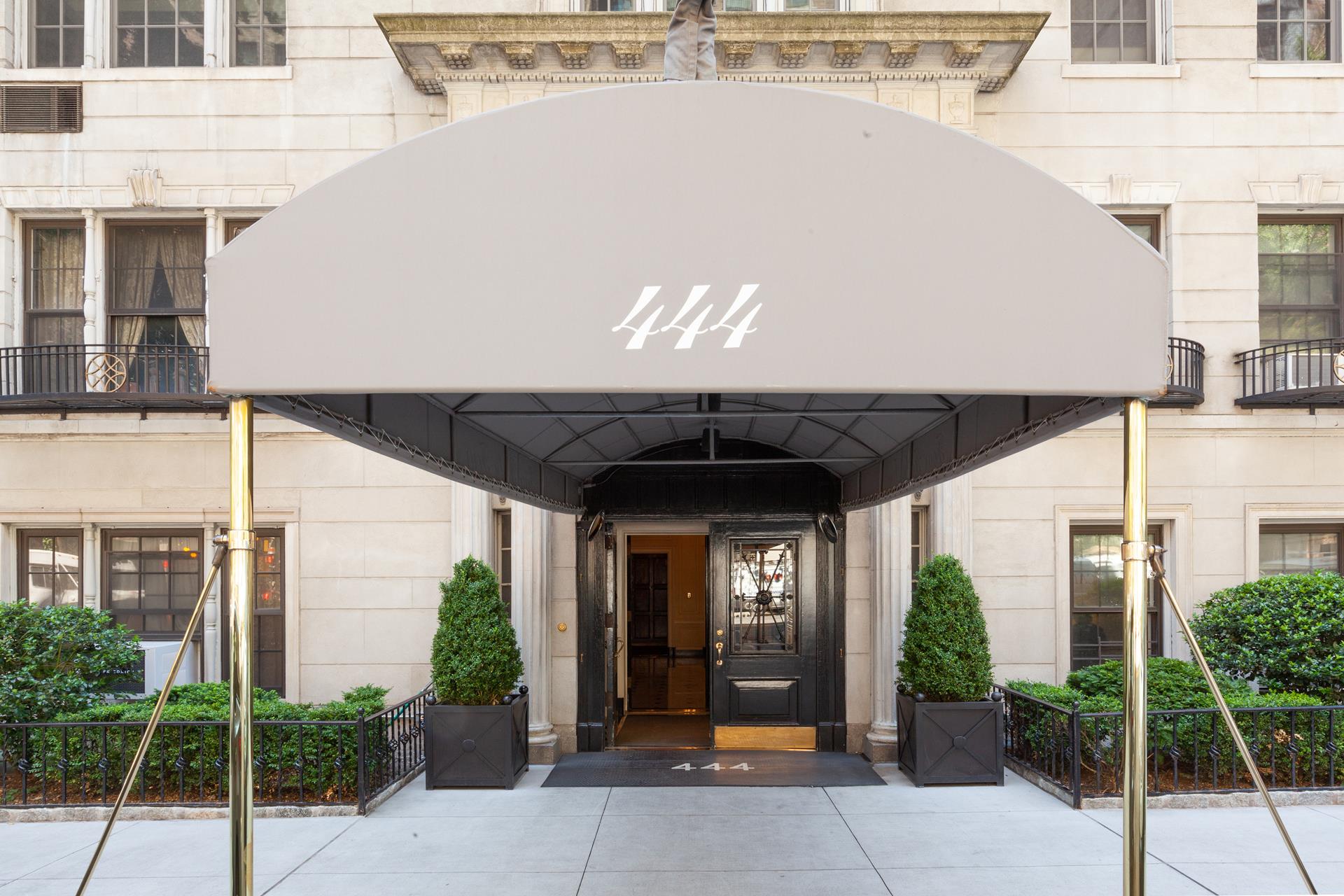 444 East 57th Street 1A Sutton Place New York NY 10022