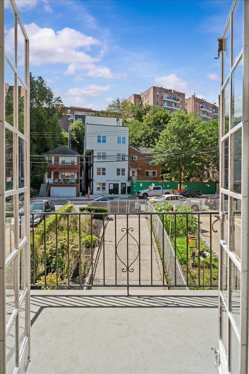 140 Van Cortlandt Park South Kingsbridge Bronx NY 10463