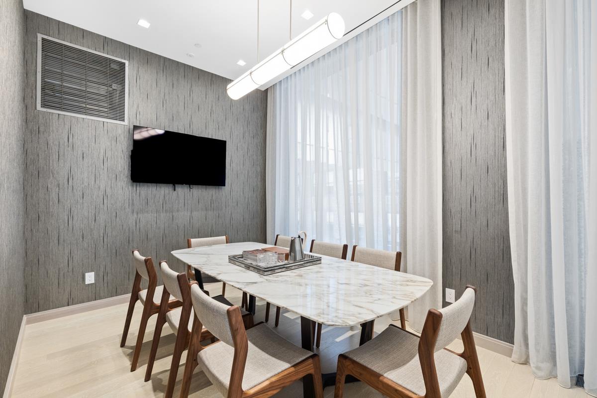 138 East 50th Street 17D Turtle Bay New York NY 10022