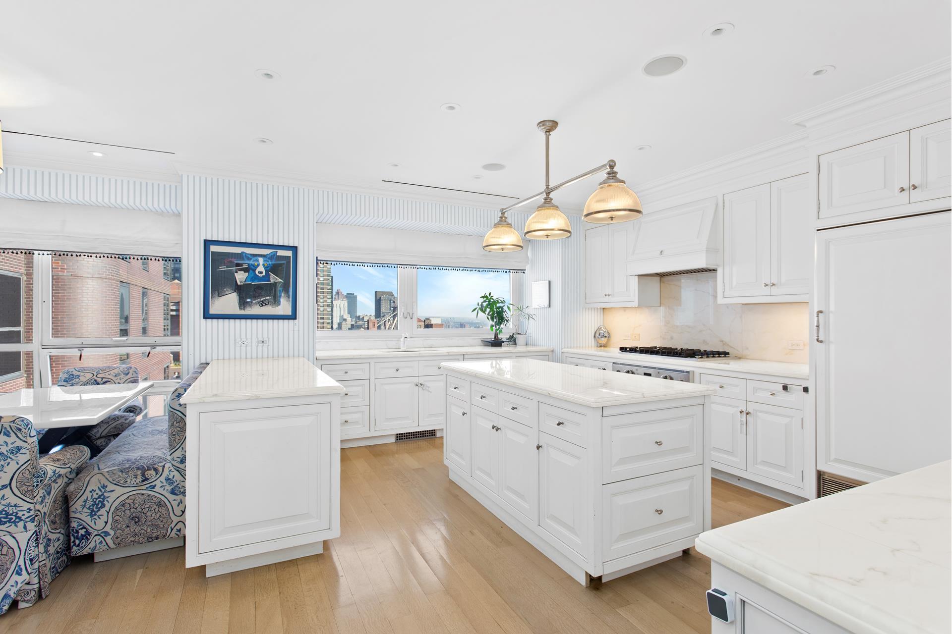 415 East 54th Street 25GG Sutton Place New York NY 10022