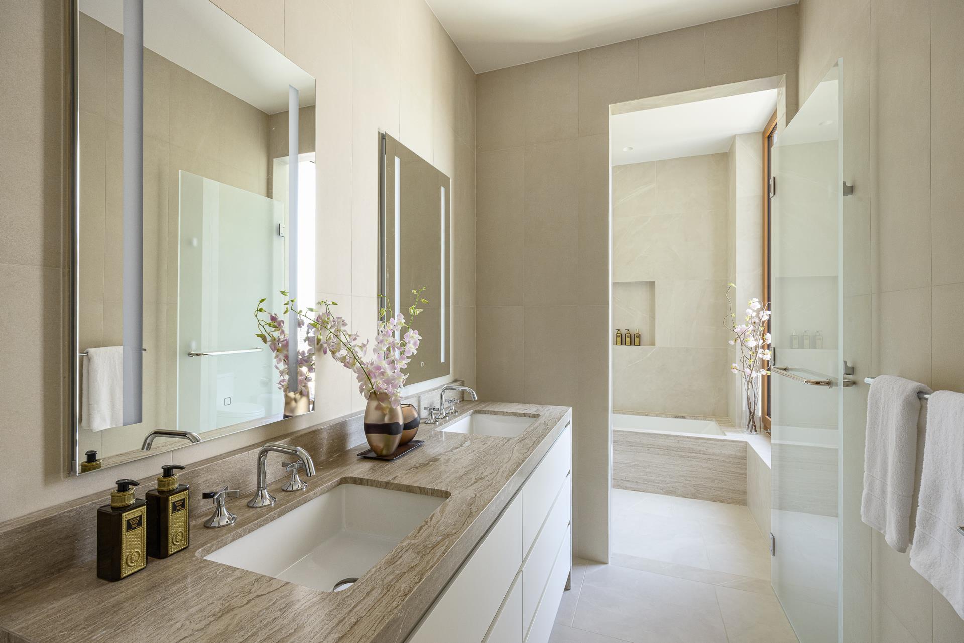 201 East 74th Street FLOOR27 Upper East Side New York NY 10021