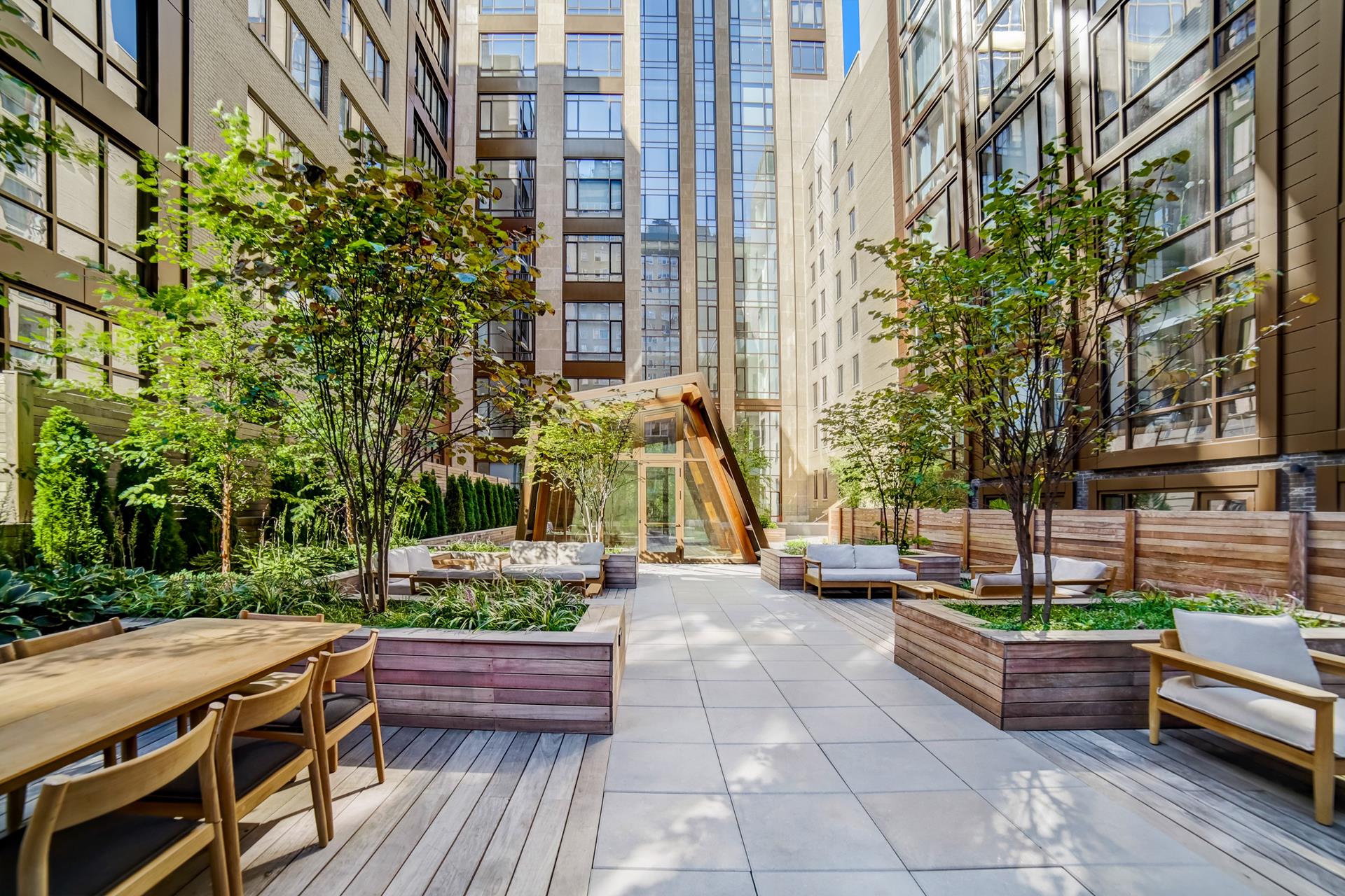 215 East 19th Street Gramercy Park New York NY 10003