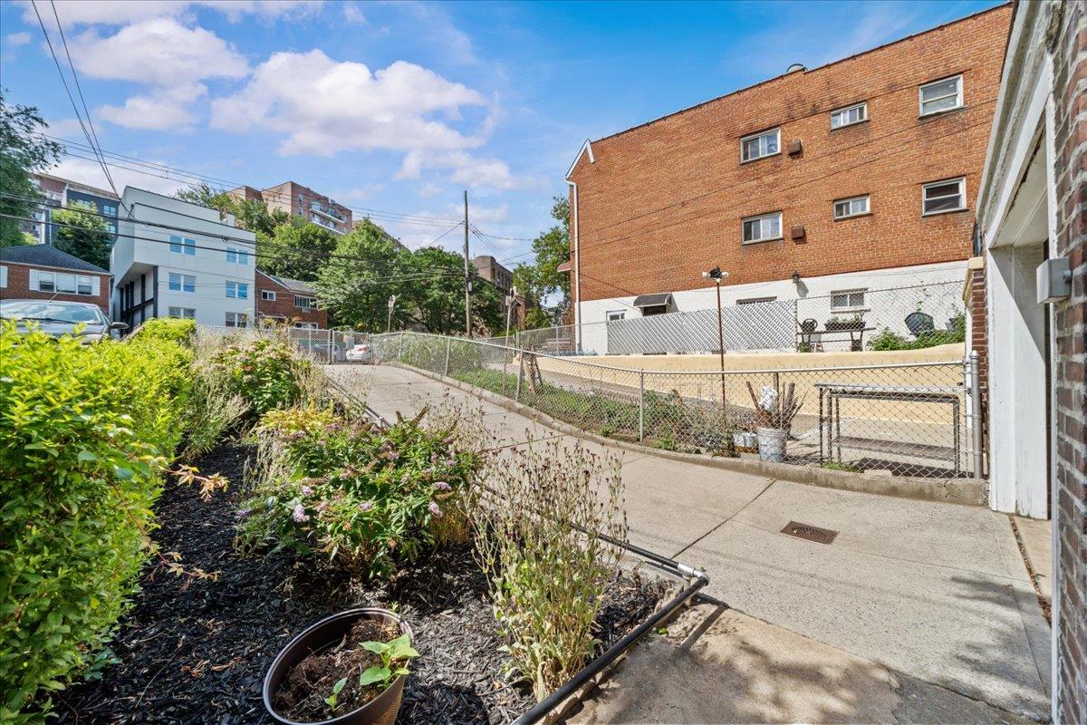 140 Van Cortlandt Park South Kingsbridge Bronx NY 10463