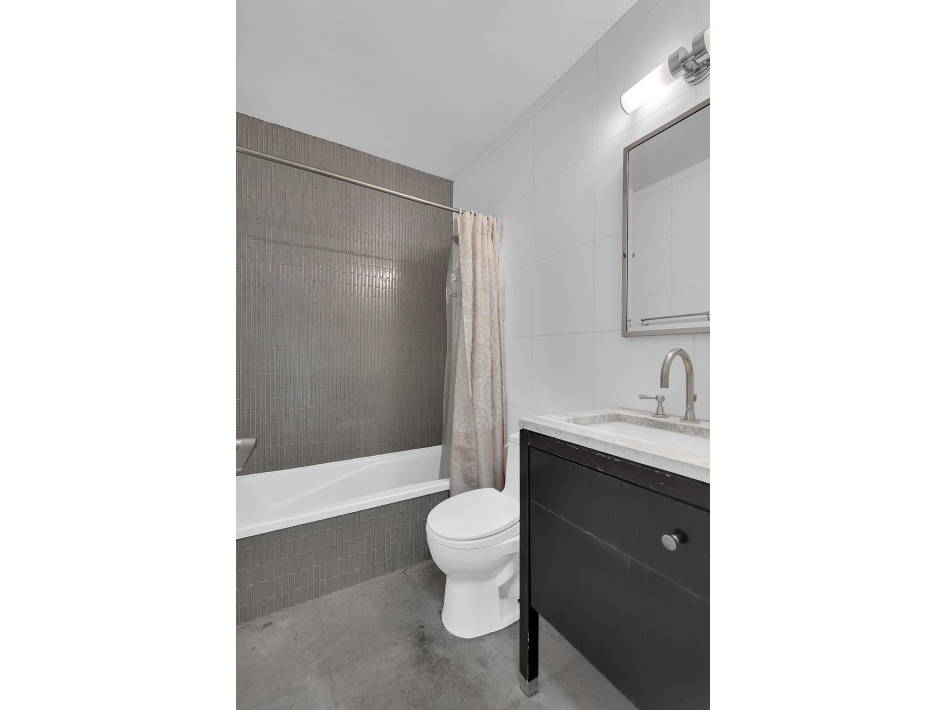 212 East 47th Street 6G Turtle Bay New York NY 10017