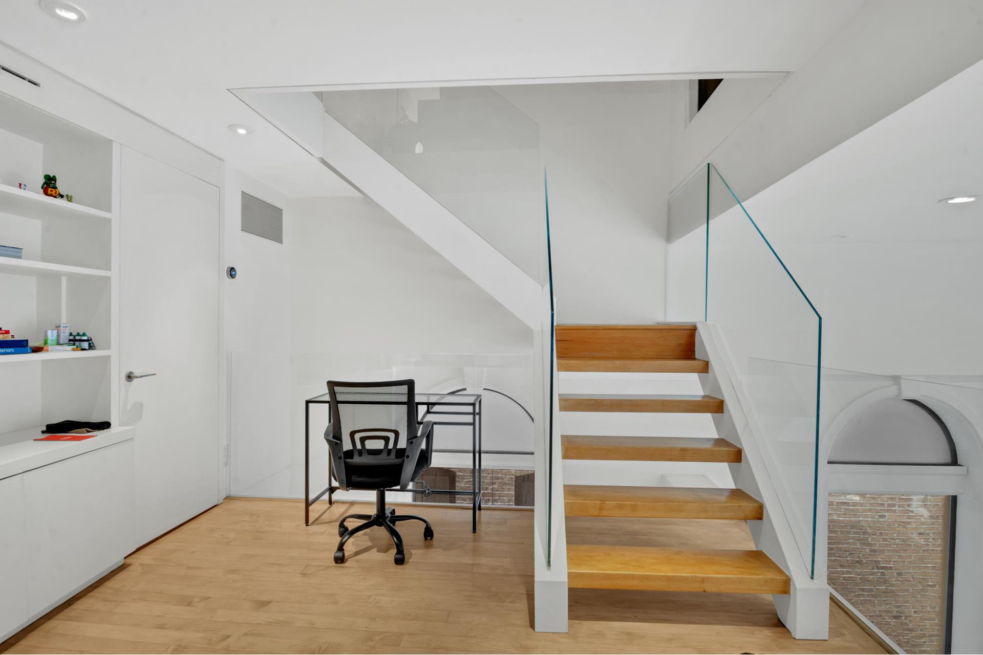 242 East 7th Street E. Greenwich Village New York NY 10009