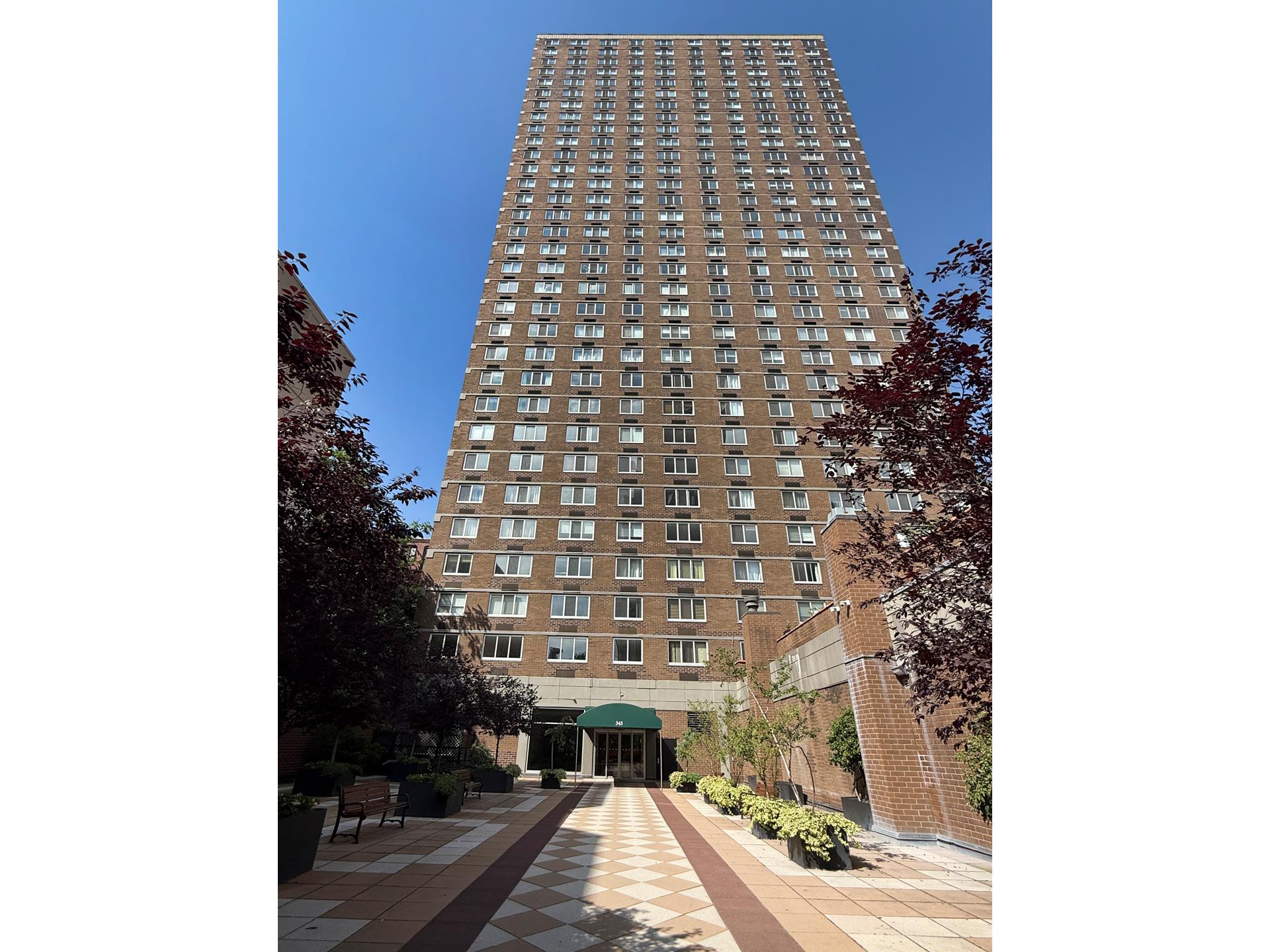 345 East 93rd Street 31B Upper East Side New York NY 10128