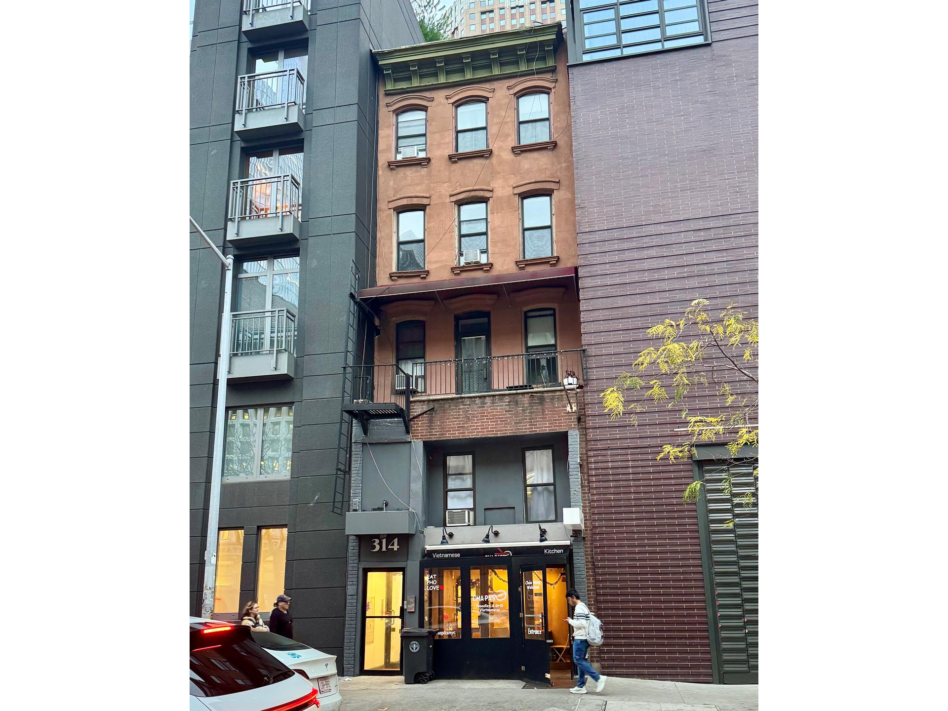 314 West 52nd Street Clinton New York NY 10019