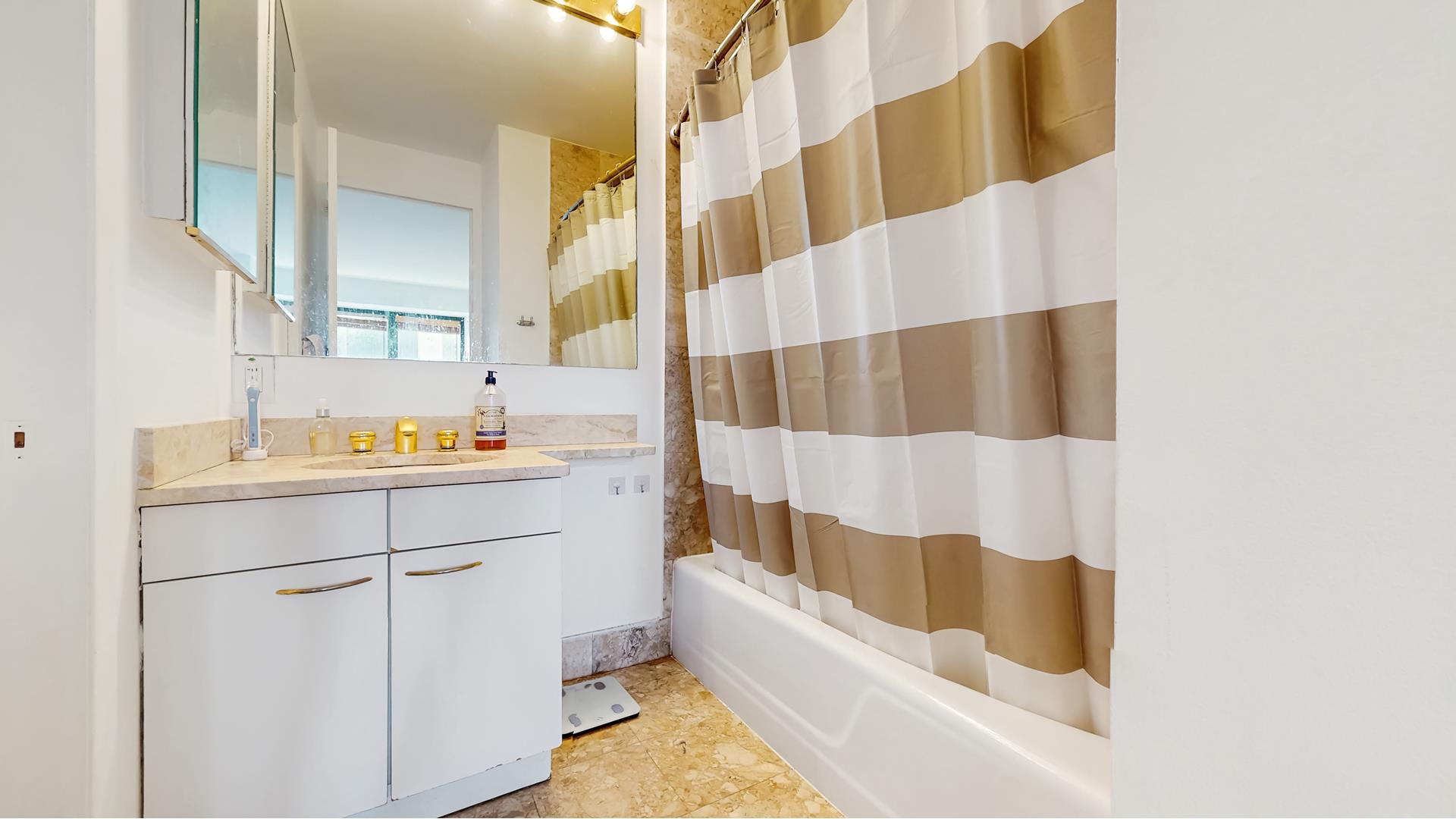301 West 57th Street 17B Clinton New York NY 10019
