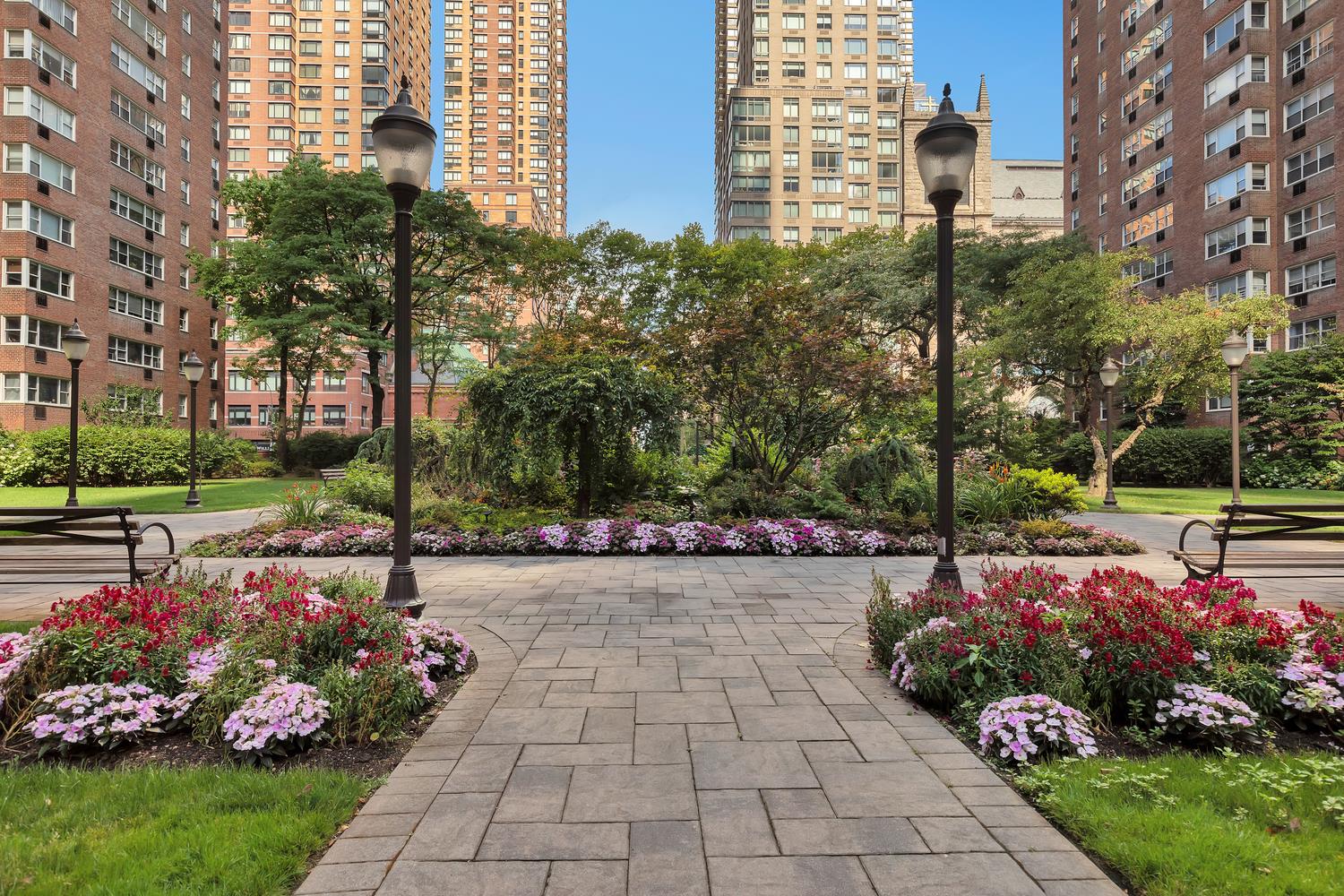 345 West 58th Street Lincoln Square New York NY 10019