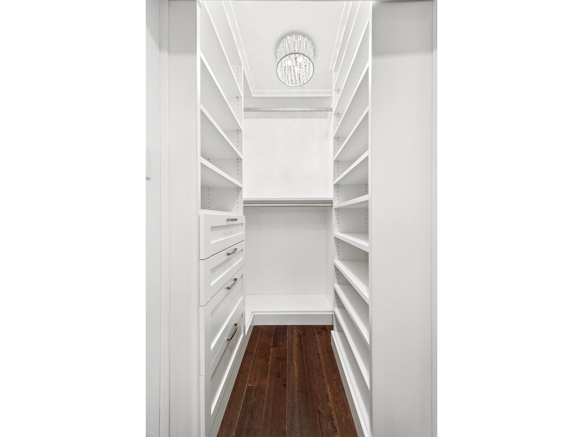 211 Thompson Street LB Greenwich Village New York NY 10012