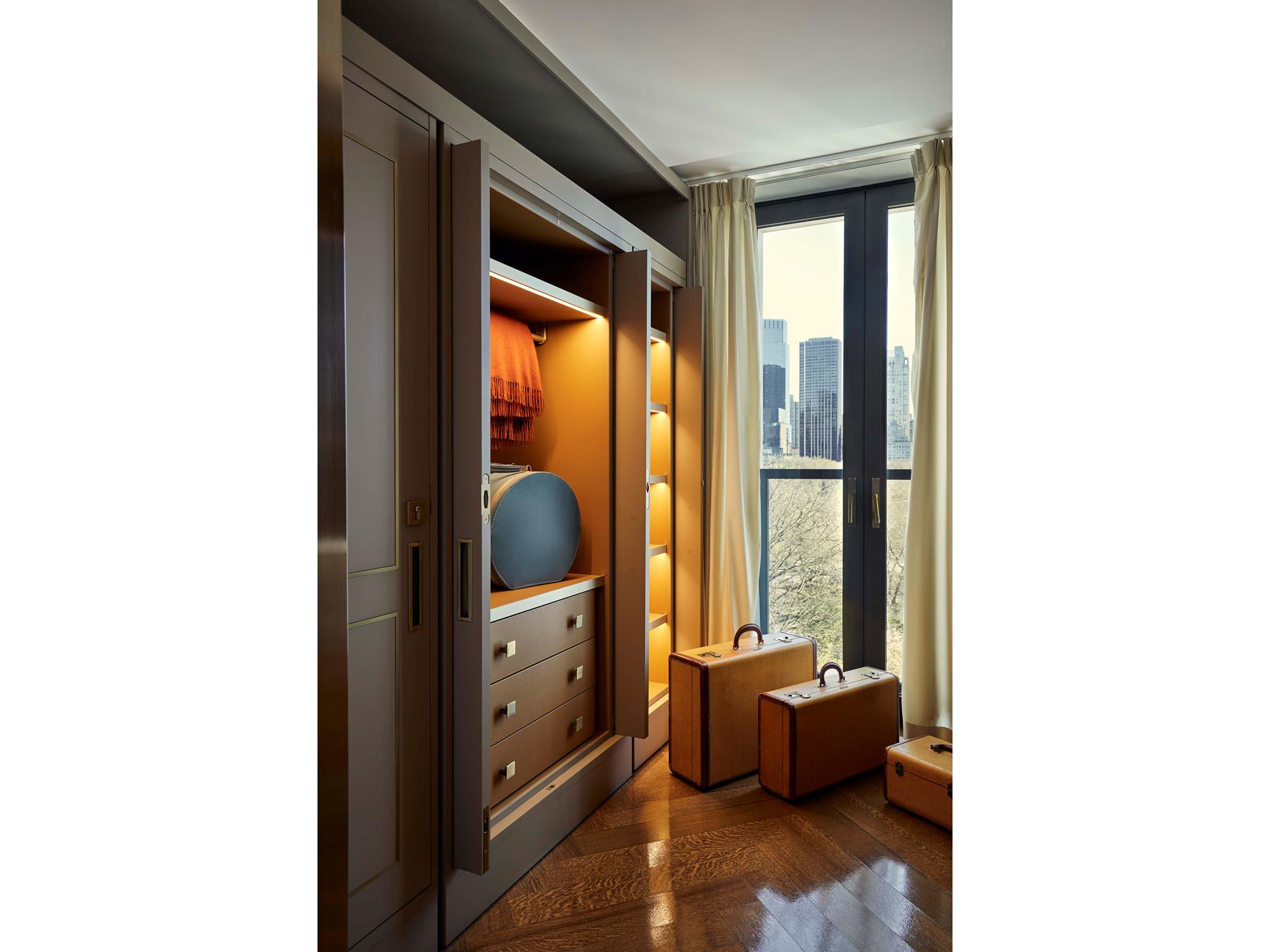 815 Fifth Avenue Upper East Side New York NY 10065