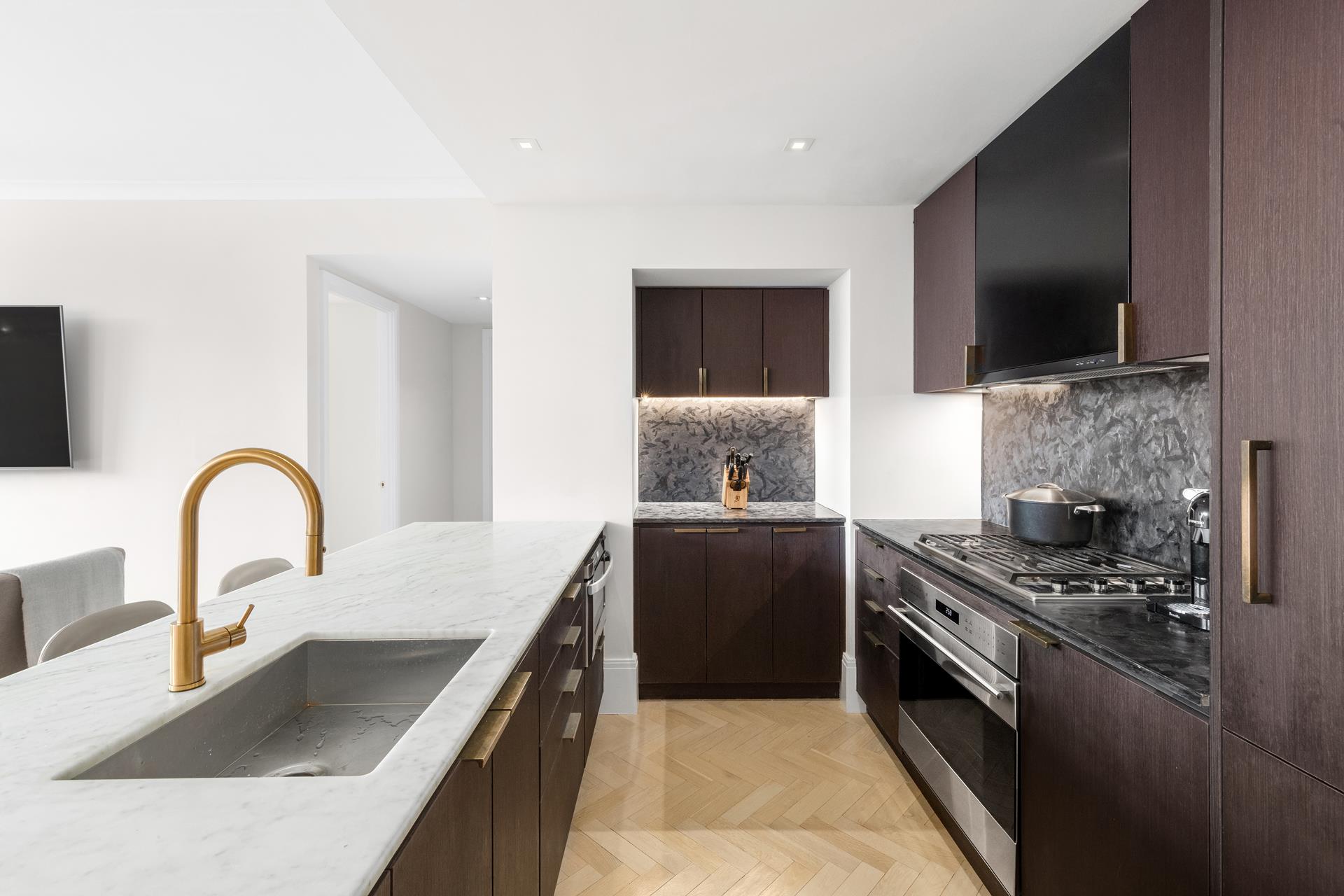50 Clinton Street 6D Lower East Side New York NY 10002