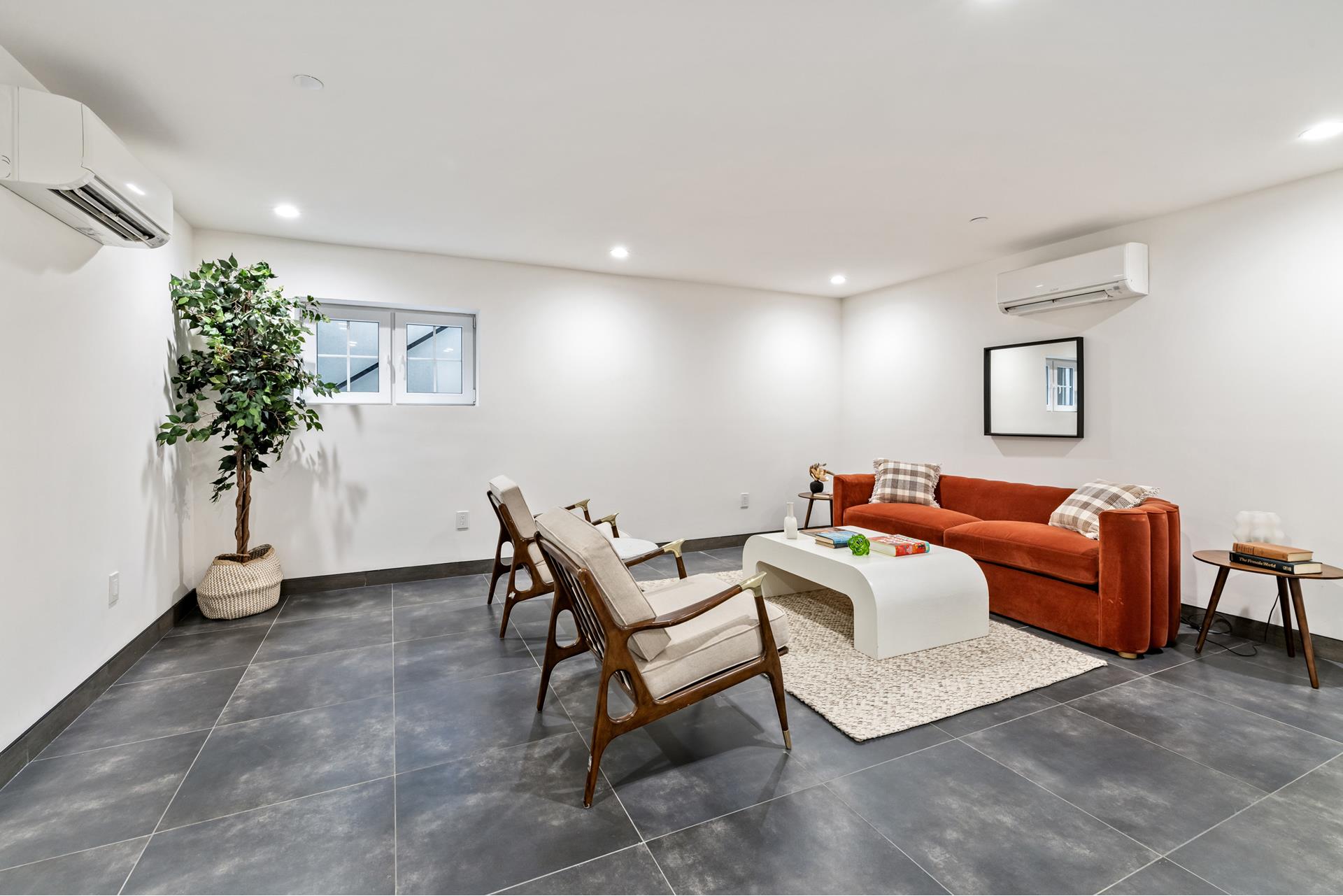 122 Palmetto Street 1R Bushwick Brooklyn NY 11221